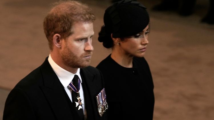 Werden bei der Krönung vermutlich nur in der zweiten Reihe stehen: Harry und Meghan.