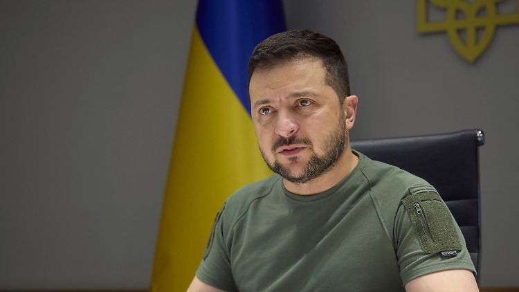 Ukraines Präsident Wolodymyr Selenskyj: "Die Erschöpfung unserer Leute, unserer Luftverteidigung, unserer Energie."