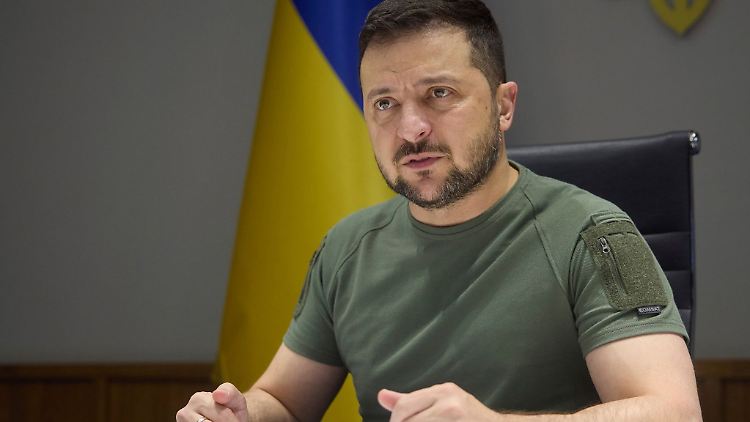 Seit die EU Kiew im Juni 2022 den
Status eines Beitrittskandidaten verlieh, ist die Bekämpfung der Korruption für Präsident Wolodymyr Selenskyj noch dringlicher geworden.