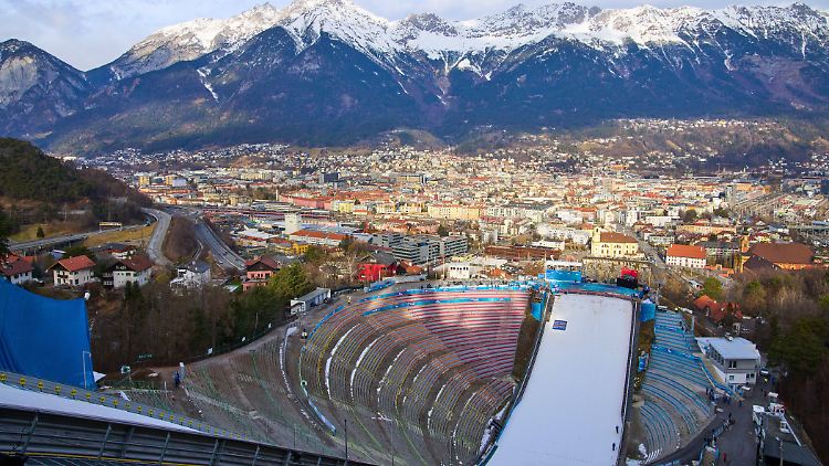 Schon leer wirkt das Stadion imposant. Zur Tournee kommen Tausende Fans.