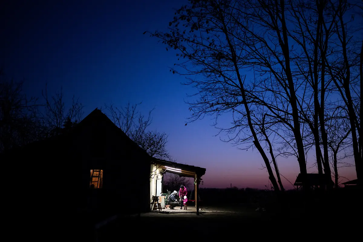 Laszlo-Kemencei-mit-Frau-und-Tochter