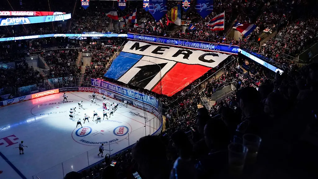 Adler-Mannheim-gegen-Koelner-Haie-in-der-SAP-Arena-Die-Adler-haben-Maximilian-Heim-von-den-Eisbaeren-Berlin-verpflichtet