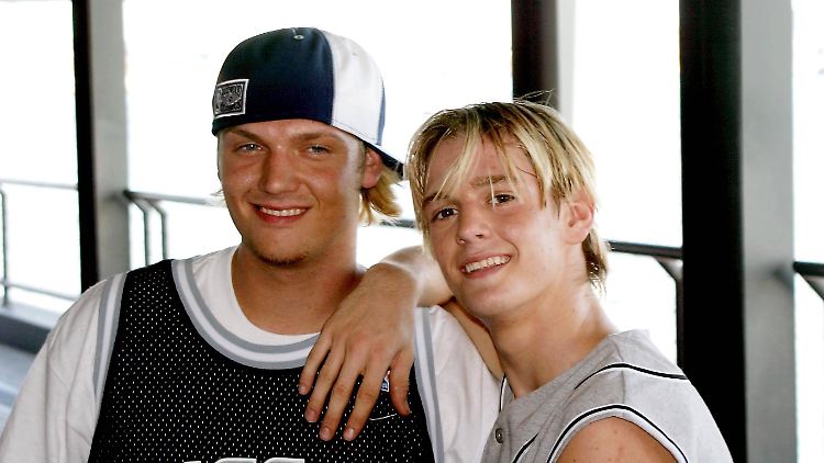 Hatten ein durchwachsenes Verhältnis: Nick Carter und sein tragisch verstorbenen Bruder Aaron (r.).