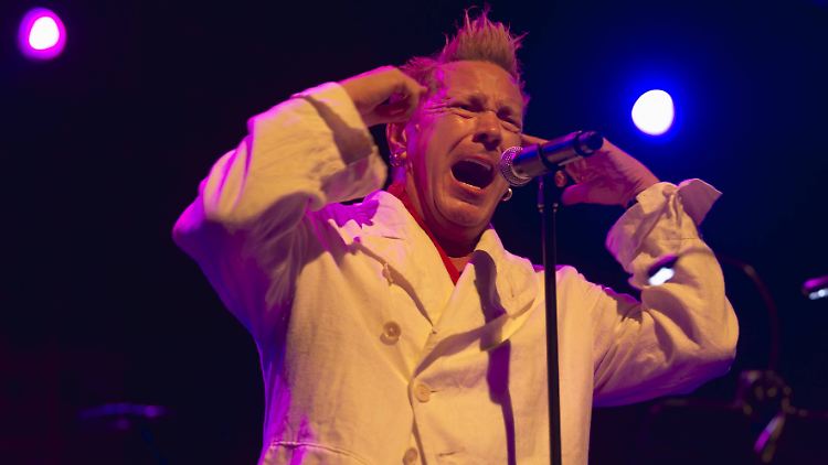 Schon oft ist der Skandal-Musiker mit seinen Songs angeeckt: Punk-Ikone Johnny Rotten.