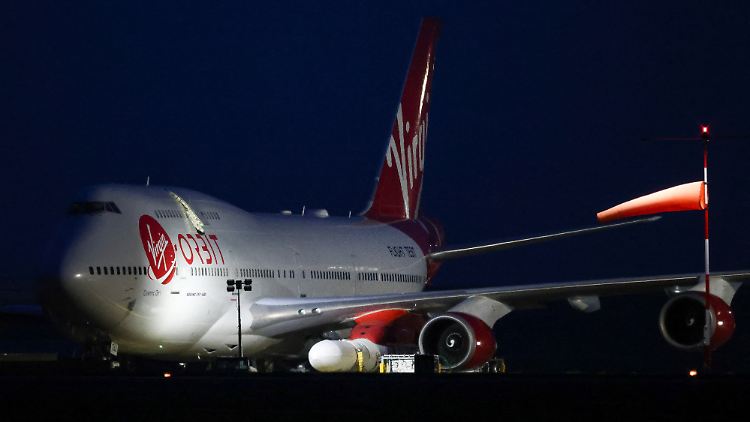 Mit einer Boeing 747 sollte die Rakete ins All gebracht werden. 