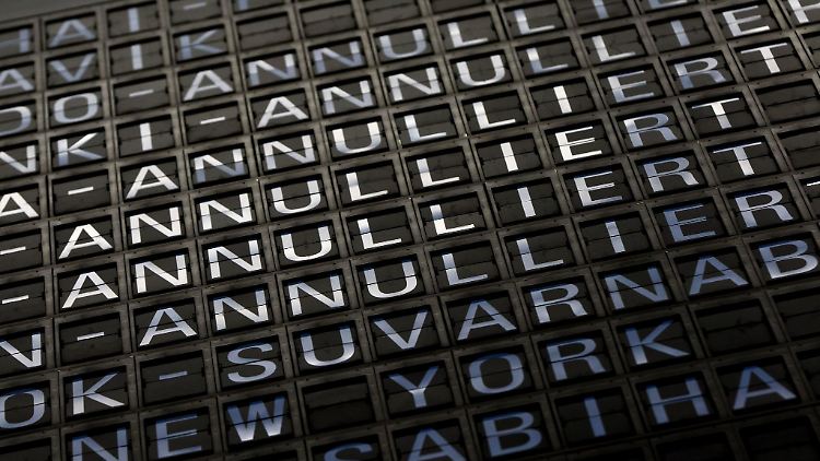 Kommt die Info über eine Annullierung zu kurzfristig, steht Passagieren oftmals eine Entschädigung zu.