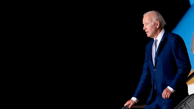 Zehn Geheimdokumente soll Biden nicht ordnungsgemäß dem Nationalarchiv übergeben haben - bei seinem Vorgänger Trump waren es allein 300.