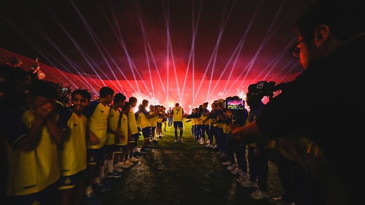 Cristiano Ronaldo schreitet in eine neue Karriere.