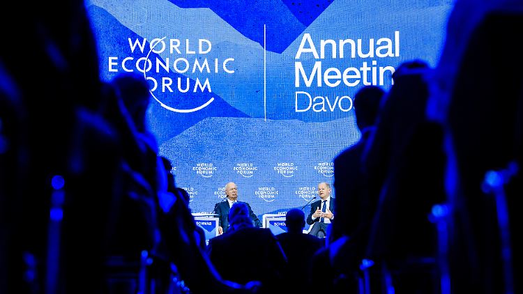 Für Davos haben sich knapp 2700 Politiker, Wirtschaftschefs und Vertreter der Zivilgesellschaft angekündigt.
