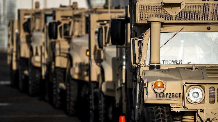 Die USA liefern zahlreiches gepanzertes Gerät an die Ukraine.