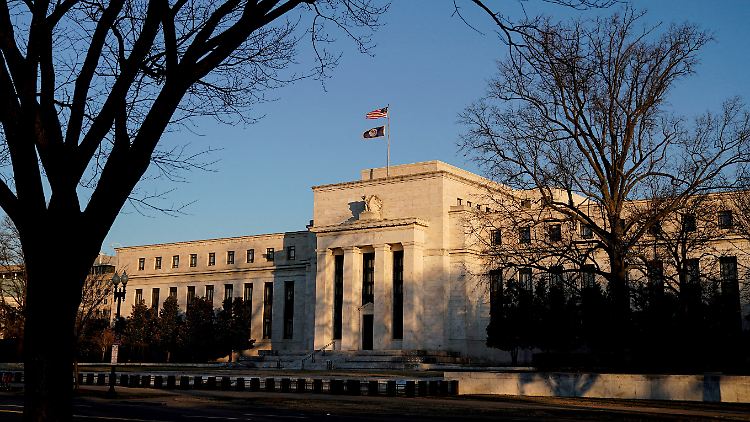 Die Fed könnte den Pfad der Zinsanhebungen schon absehbar verlassen.