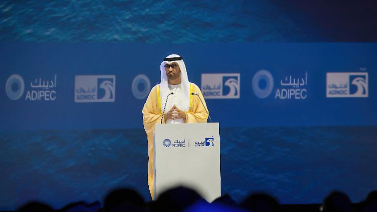 Sultan Ahmed Al Jabers Heimat, die Vereinigten Arabischen Emirate, gehört zu den größten Ölproduzenten der Welt.