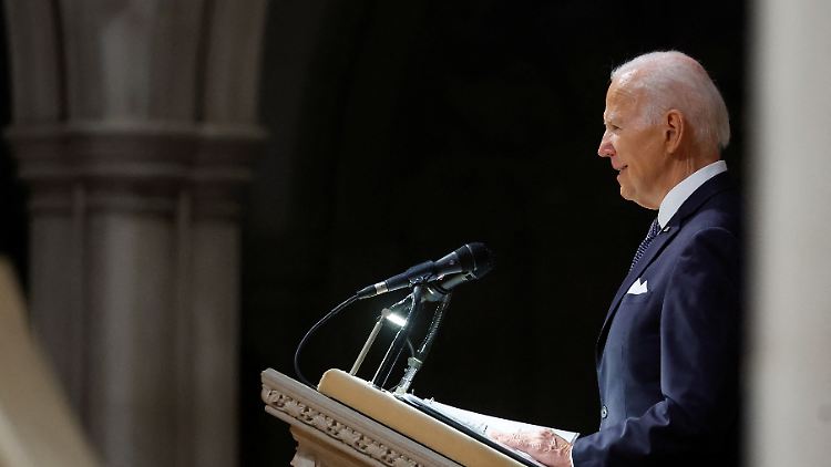 2023-01-12T170424Z_1897008766_RC24PY9D7HXO_RTRMADP_3_USA-BIDEN.JPG