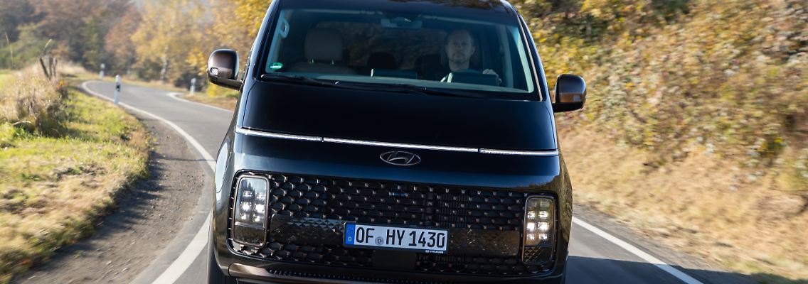 hyundai-staria-1121-exterior-13_jpg.jpg