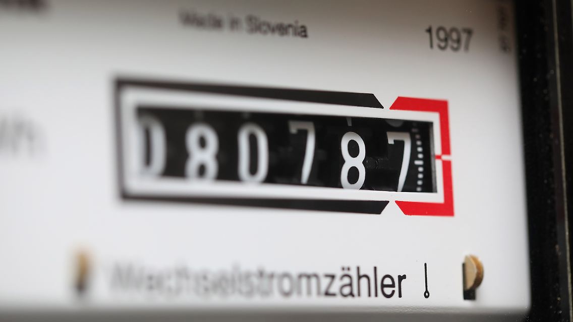 389310953.jpg