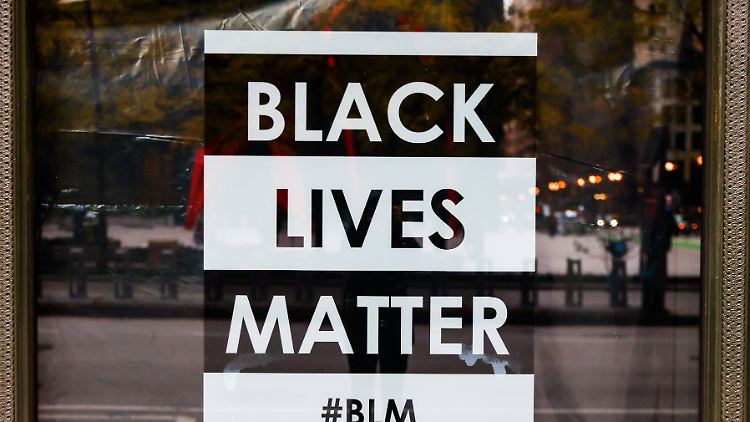 Die Protestbewegung Black Lives Matter prangert regelmäßig Polizeigewalt gegen Schwarze an.