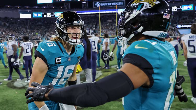 Weil Trevor Lawrence keine andere Wahl hatte, drehte der Quarterback das Spiel.