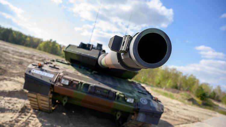 Die "Leopard"-Panzer aus deutscher Produktion stehen im Mittelpunkt der Diskussion um neue Waffenlieferungen an die Ukraine.