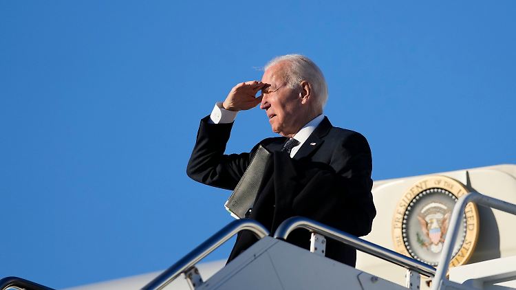 US-Präsident Biden auf dem Weg nach Atlanta, wo er anlässlich des Geburtstags von Bürgerrechtler Martin Luther King eine Rede hielt.