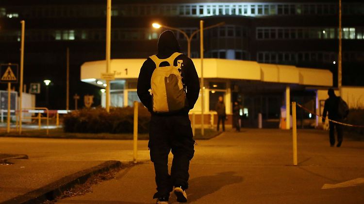 Die Vergütung von Nachtarbeitet unterscheidet sich teils darin, ob sie regelmäßig oder unregelmäßig ausgeübt wird.