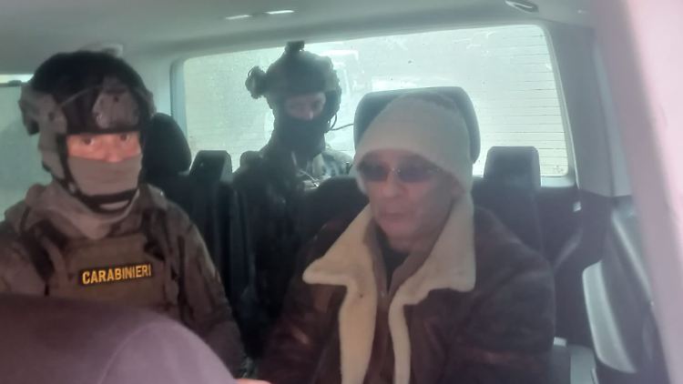 30 Jahre wurde er von der Polizei gesucht: Mafia-Boss Matteo Messina Denaro wurde nun verhaftet. 
