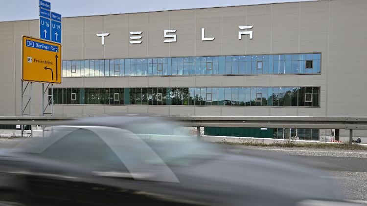 Tesla ist wohl der einzige Autohersteller in Deutschland ohne einen Tarifvertrag.