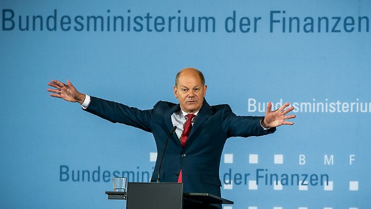 Als Finanzminister hielt Olaf Scholz lange an der sogenannten Schwarzen Null fest, bevor er zur Bekämpfung der Corona-Krise erhebliche neue Schulden aufnahm. 