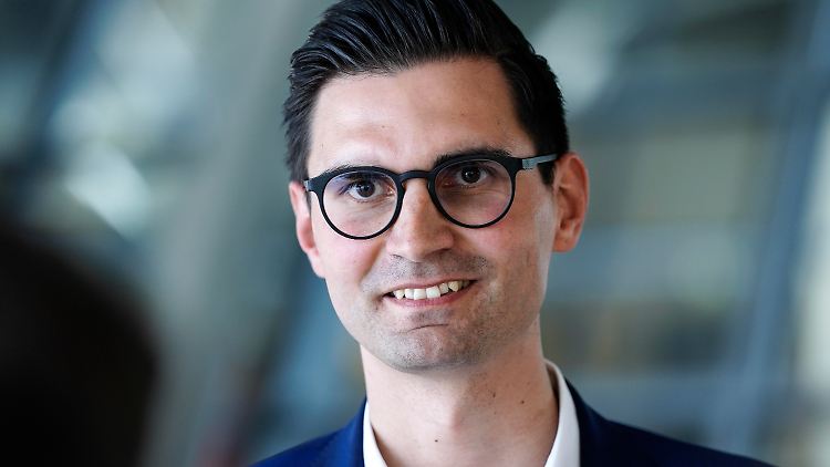 Müller hat bislang eine steile Polit-Karriere hingelegt - und ist nun offenbar auch in der Liebe erfolgreich.