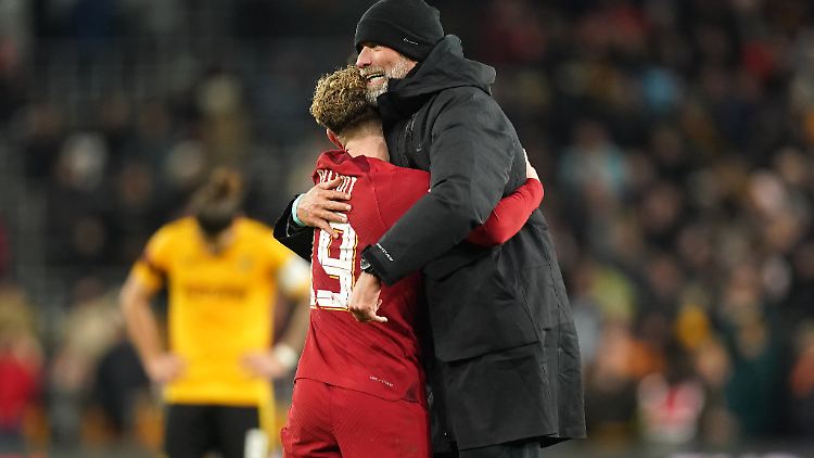 Harvey Elliott traf in der 13. Minute sehenswert für Liverpool. 