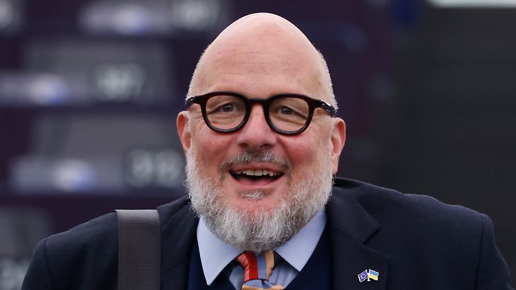 Geschafft: Im zweiten Wahlgang wird der Sozialdemokrat Marc Angel zum neuen Vizepräsidenten des Europaparlaments gewählt. 