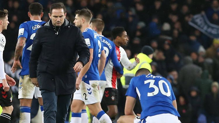 Frank Lampard und sein Team stecken tief in der Krise.