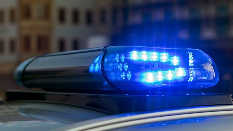 Laut Polizei wurde das für die Halterin des Hunds zuständige Ordnungsamt über den Vorfall informiert.