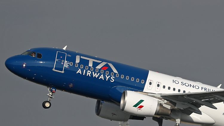 Zu 100 Prozent im Besitz des italienischen Staates: Rom fand lange keinen Investor für die Airline.