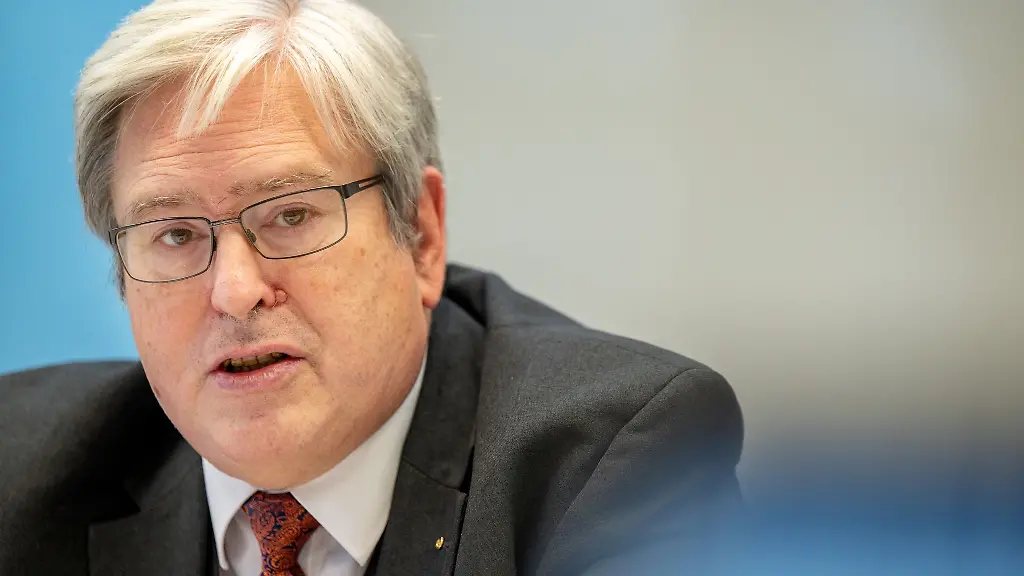 Brandenburgs-Wirtschaftsminister-Joerg-Steinbach-SPD