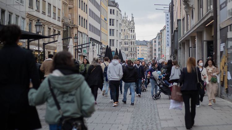 Die Bevölkerung in Deutschland hat im vergangenen Jahr einen Höchststand erreicht.