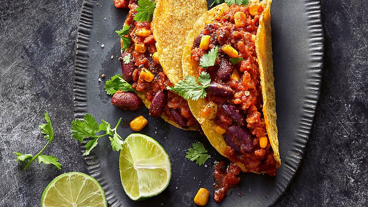 Wenn Timo Franke Tex-Mex-Tacos macht, wird auch Ralf Moeller satt. Und glücklich.