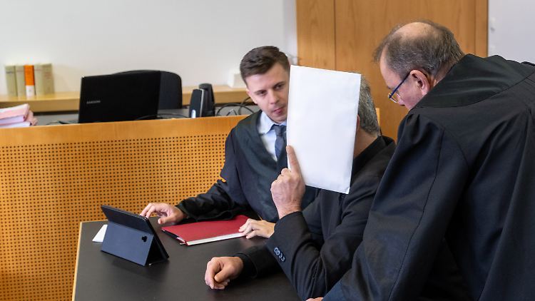 Die Angeklagten akzeptieren laut Ermittlern nur Partnerschaften mit Jesiden.