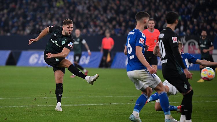 Auch im letzten Test gegen Schalke 04 war Füllkrug mal wieder die Lebensversicherung für Werder Bremen.