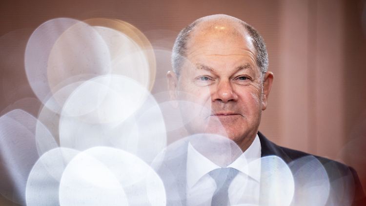 Bis Freitag müsste Olaf Scholz beim Thema "Leopard" die Unklarheiten beseitigen - dann treffen sich die Verteidigungsminister von Staaten, die die Ukraine unterstützen, in Ramstein.