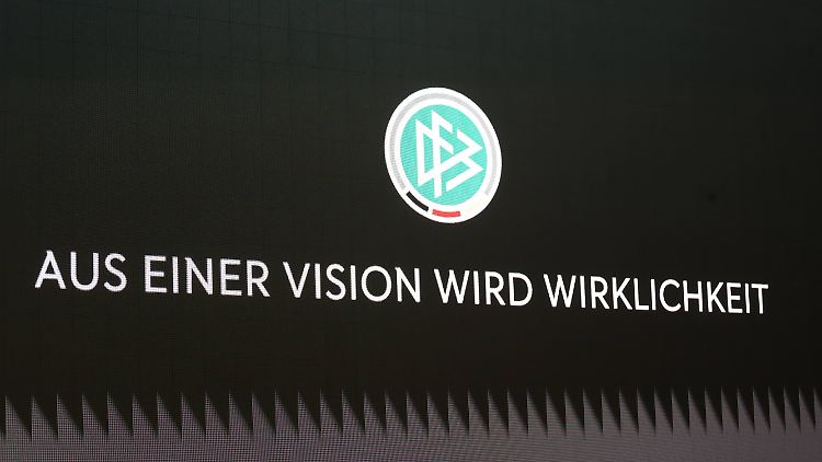 Mit diesem Spruch warb der DFB bei der Eröffnung seines neuen Campus in Frankfurt am Main.