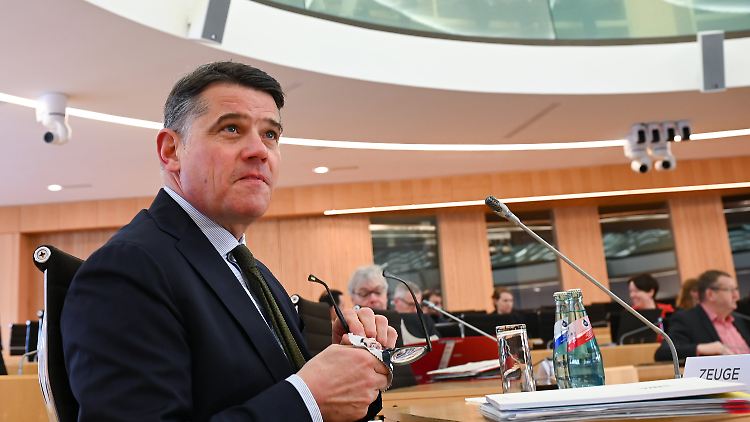 Erhielt nach eigenen Angaben viele Informationen aus Presseberichten: der frühere Innenminister und heutige Ministerpräsident Hessens, Boris Rhein.
