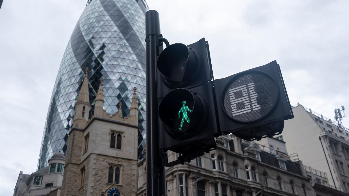 Brexit-Nachwehen: Laut einem Bericht entscheiden sich immer mehr Millionäre in Großbritannien dazu, fortzugehen.