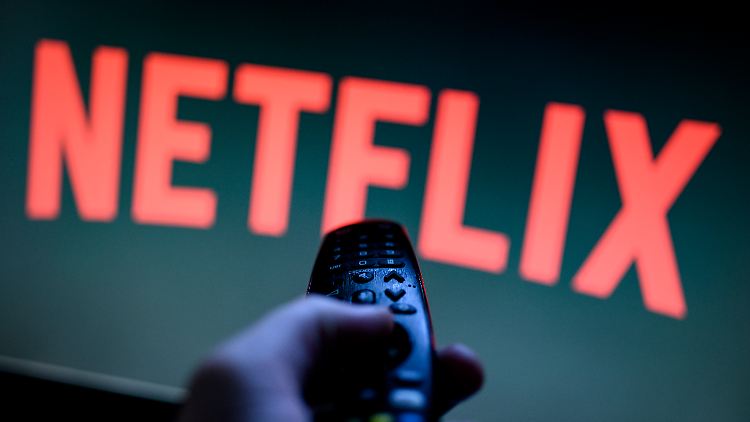 Eigenen Netflix-Account mit Familie und Freunden teilen? Das soll bald nicht mehr so günstig sein. 