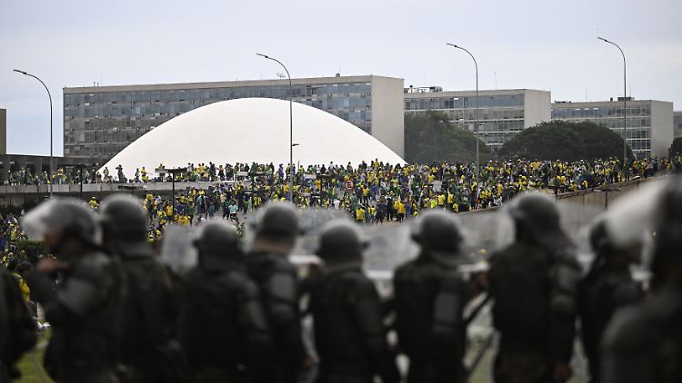 Am 8. Januar waren Anhänger des Ex-Präsidenten Bolsonaro in der Hauptstadt Brasília in das Kongressgebäude eingedrungen.