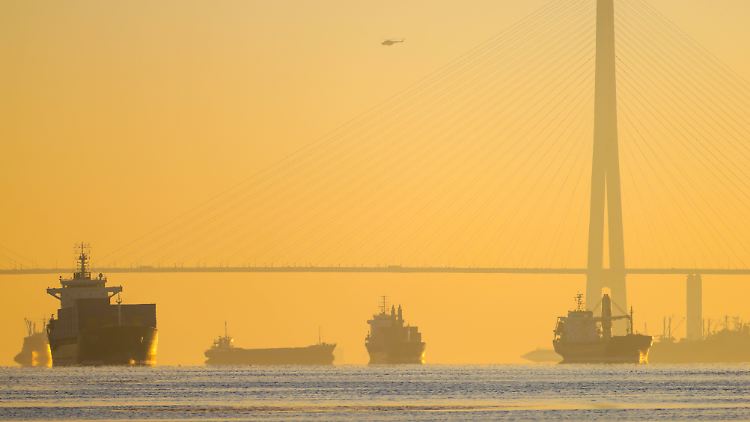Am Bosporus wird ukrainisches Getreide durch einen Schutzkorridor verschifft.