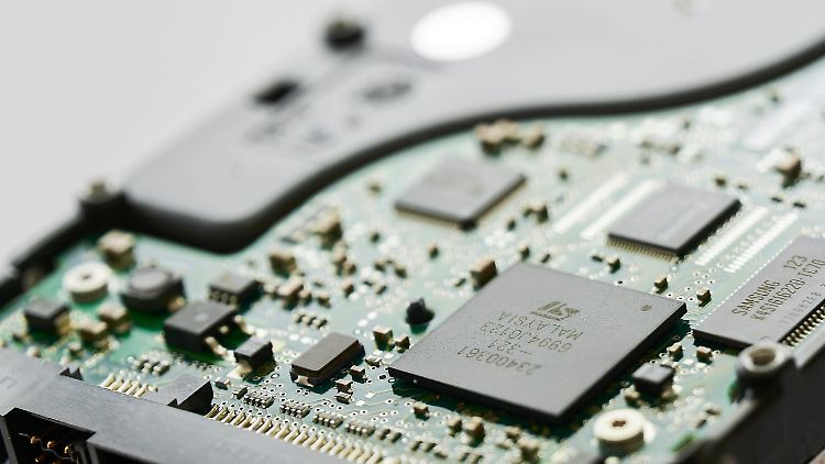 Die Insider gehen davon aus, dass die Regulierung Private-Equity- und Risikokapitalinvestitionen in fortschrittliche Halbleiter, Quantencomputer und einige Formen der künstlichen Intelligenz abdecken wird.