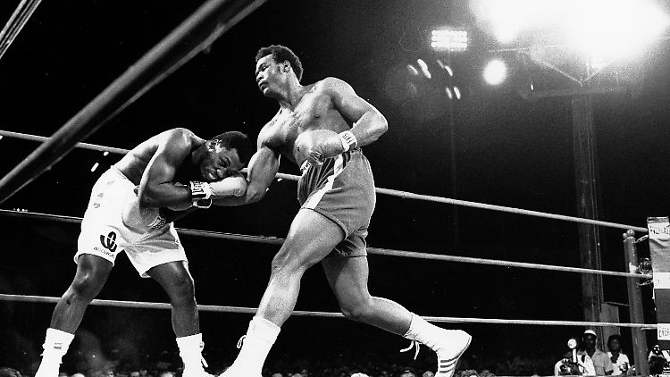George Foreman: "Auf seinem Gesicht machte sich ein komischer Ausdruck breit. Da wusste ich, dass ich ihn habe."