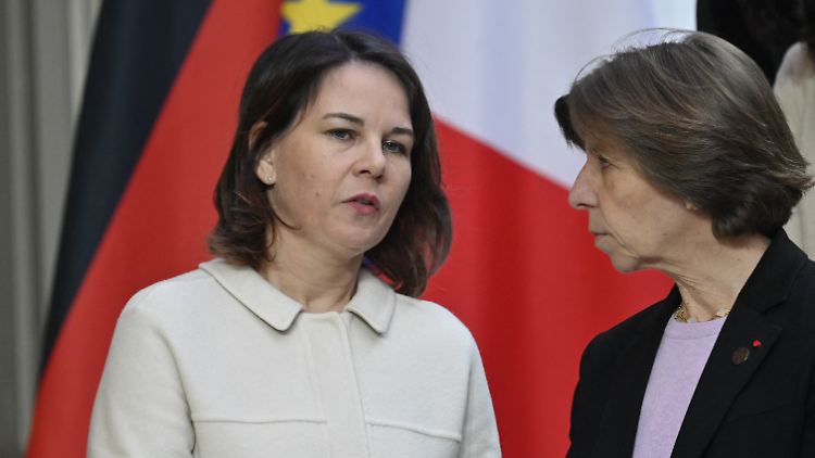 Außenministerin Annalena Baerbock zusammen mit ihrer französischen Amtskollegin Catherine Colonna in Paris.