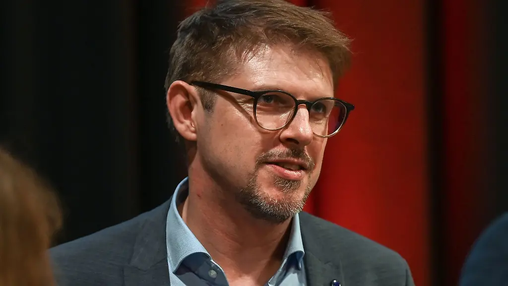 Der-Europaabgeordnete-Matthias-Ecke-auf-dem-Landesparteitag-der-SPD-Sachsen