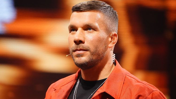Freut sich über "Podolski Nr. 5": Lukas Podolski.
